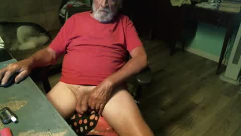 1handyanddee online show from April 22, 1:52 am