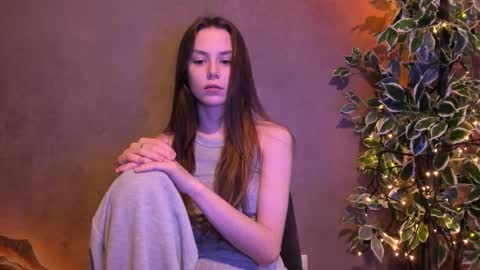 Snapshot of 1i1ypa1mer chatting on September 19, 3:34 pm Lily 3 online show from September 19, 3:34 pm