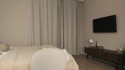 Snapshot of 1i1ypa1mer chatting on September 27, 6:57 pm Lily 3 online show from September 27, 6:57 pm