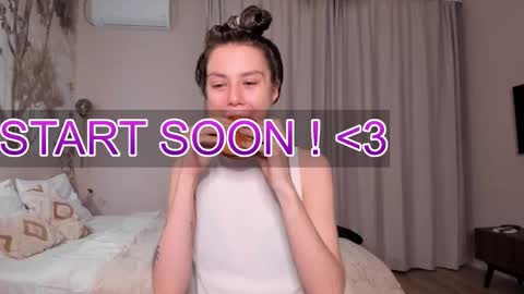 Snapshot of 1i1ypa1mer chatting on November 4, 3:44 pm Lily 3 online show from November 4, 3:44 pm