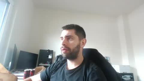 kam online show from February 10, 9:13 am