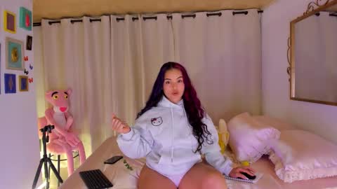 laiaa rivas online show from September 25, 3:10 am