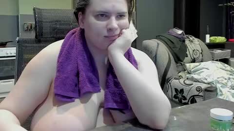 1LINDSEY1 online show from February 27, 11:52 am