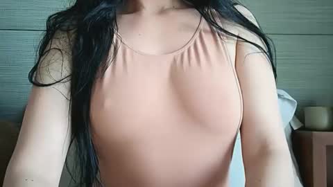 Onna online show from February 17, 7:20 pm