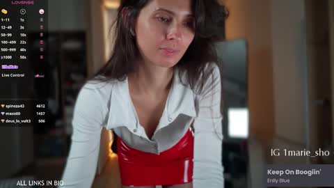 Marie online show from October 6, 6:16 pm