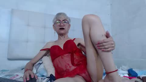 Snapshot of 1miss_monserrate chatting on December 30, 10:10 am Miss Monserrate online show from December 30, 10:10 am