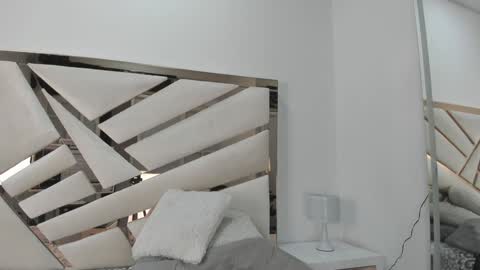 Snapshot of 1naughty_milf chatting on February 2, 11:08 am Luisa online show from February 2, 11:08 am