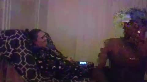 Snapshot of 1retro_ski_mask chatting on November 2, 4:37 am Tropical Fusion online show from November 2, 4:37 am