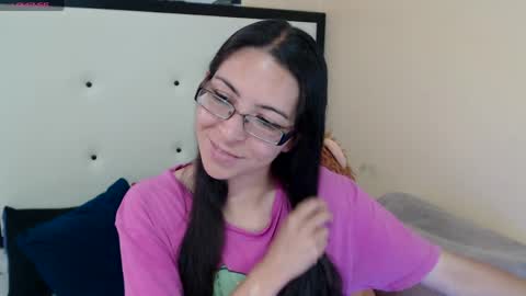 paola online show from June 4, 8:59 pm