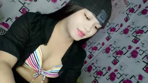 1sexy_kim69 online show from April 17, 4:21 pm