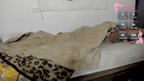 Snapshot of 1vampirella_gs chatting on October 25, 3:14 am Milos online show from October 25, 3:14 am