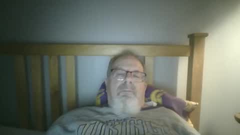 Snapshot of 2003dynawideglide chatting on January 7, 4:08 am 2003dynawideglide online show from January 7, 4:08 am