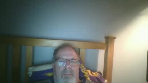 Snapshot of 2003dynawideglide chatting on January 8, 3:29 am 2003dynawideglide online show from January 8, 3:29 am