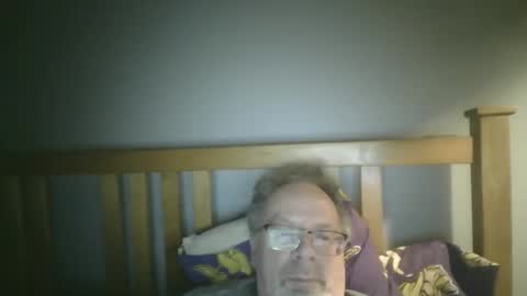 Snapshot of 2003dynawideglide chatting on February 2, 3:21 am 2003dynawideglide online show from February 2, 3:21 am