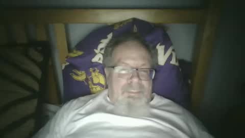 Snapshot of 2003dynawideglide chatting on February 8, 9:46 pm 2003dynawideglide online show from February 8, 9:46 pm