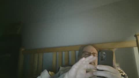 Snapshot of 2003dynawideglide chatting on February 24, 3:02 am 2003dynawideglide online show from February 24, 3:02 am