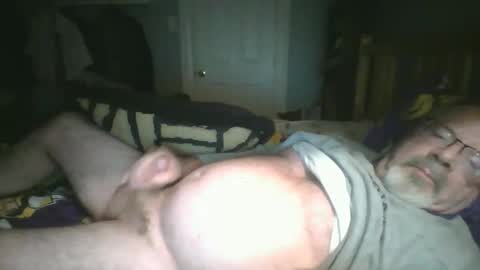 Snapshot of 2003dynawideglide chatting on November 8, 2:56 am 2003dynawideglide online show from November 8, 2:56 am