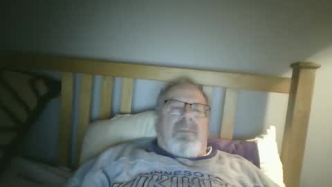 Snapshot of 2003dynawideglide chatting on November 22, 10:42 pm 2003dynawideglide online show from November 22, 10:42 pm