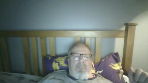 Snapshot of 2003dynawideglide chatting on November 28, 3:53 am 2003dynawideglide online show from November 28, 3:53 am