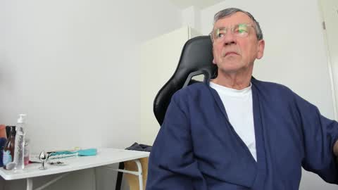 Henk online show from January 11, 12:10 pm