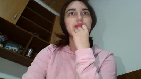 20 ivyy online show from April 8, 10:32 pm