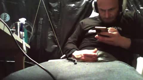 Snapshot of 21cm_bigdick__ chatting on November 8, 9:35 pm 21cm_bigdick__ online show from November 8, 9:35 pm