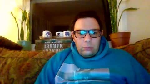Snapshot of 21piolts chatting on January 13, 11:32 pm 21piolts online show from January 13, 11:32 pm