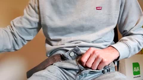 22_acacia_avenue online show from February 15, 1:09 pm