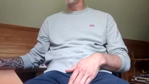 22_acacia_avenue online show from May 11, 12:44 pm