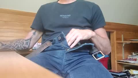 22_acacia_avenue online show from May 29, 10:46 am