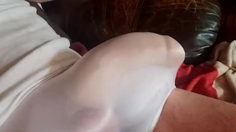 24cockrings online show from April 8, 7:03 pm