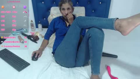 27sexiyparis online show from December 20, 10:17 pm