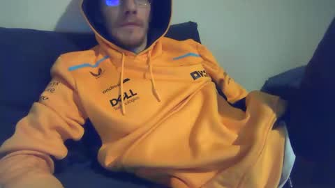 Snapshot of 2big2hype chatting on December 14, 5:07 am cheif online show from December 14, 5:07 am