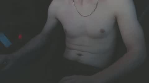 Snapshot of 2big2hype chatting on December 21, 5:14 am cheif online show from December 21, 5:14 am