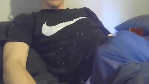 Snapshot of 2big2hype chatting on January 2, 7:07 pm cheif online show from January 2, 7:07 pm