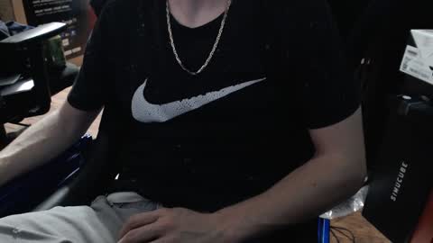 Snapshot of 2big2hype chatting on January 3, 11:03 am cheif online show from January 3, 11:03 am