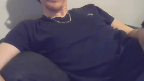 Snapshot of 2big2hype chatting on January 20, 2:22 am cheif online show from January 20, 2:22 am