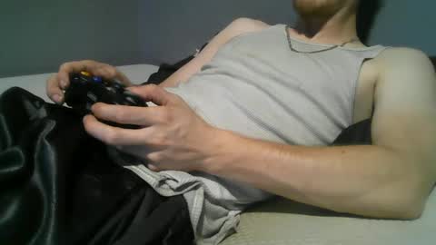 Snapshot of 2big2hype chatting on September 23, 11:52 pm cheif online show from September 23, 11:52 pm