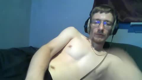 Snapshot of 2big2hype chatting on September 27, 6:40 am cheif online show from September 27, 6:40 am