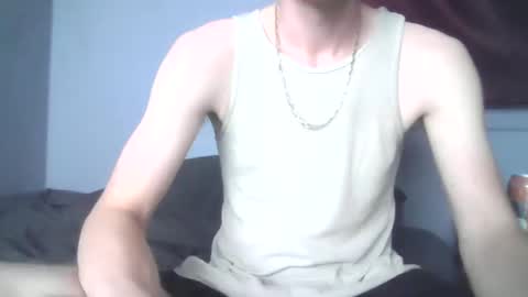 Snapshot of 2big2hype chatting on October 20, 1:28 am cheif online show from October 20, 1:28 am