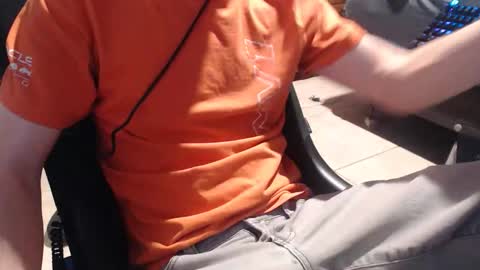 Snapshot of 2big2hype chatting on November 16, 8:14 pm cheif online show from November 16, 8:14 pm