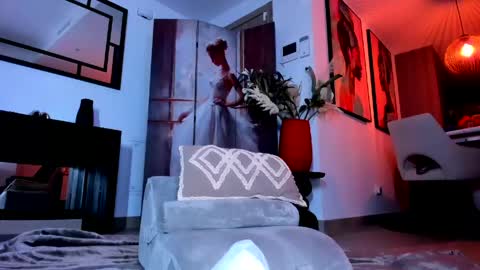 Alice online show from April 16, 9:39 pm