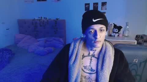 Snapshot of 2cb0y chatting on September 9, 11:26 pm BAD online show from September 9, 11:26 pm