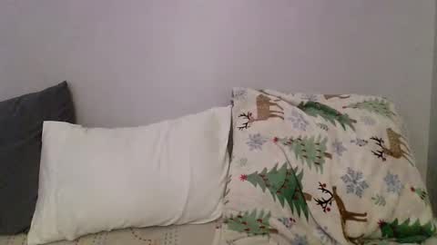 Snapshot of 2gorls1link chatting on January 22, 5:38 pm 2girls1link online show from January 22, 5:38 pm