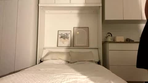 2littlefox online show from March 17, 3:00 am