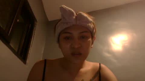 Snapshot of 2redhorsetsdoll chatting on July 7, 6:27 am 2redhorsetsdoll online show from July 7, 6:27 am