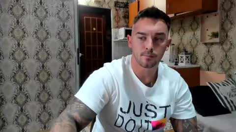 Snapshot of 2sexymuscles chatting on September 20, 8:32 pm 2sexymuscles online show from September 20, 8:32 pm
