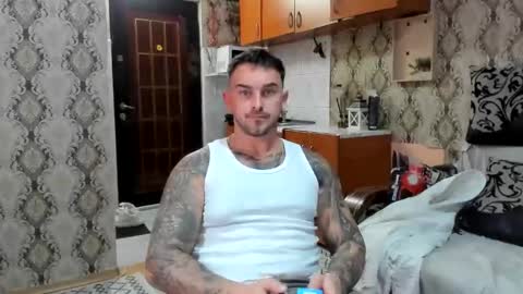 Snapshot of 2sexymuscles chatting on October 16, 7:48 pm 2sexymuscles online show from October 16, 7:48 pm