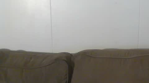 Snapshot of 2small4you83 chatting on December 22, 12:50 am 2small4you83 online show from December 22, 12:50 am