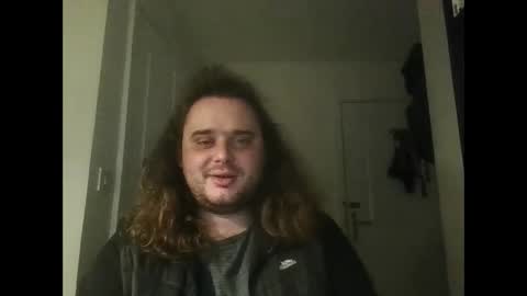 Snapshot of 3cstatic3l3ctricity chatting on January 4, 1:42 am EcstaticElectricity online show from January 4, 1:42 am